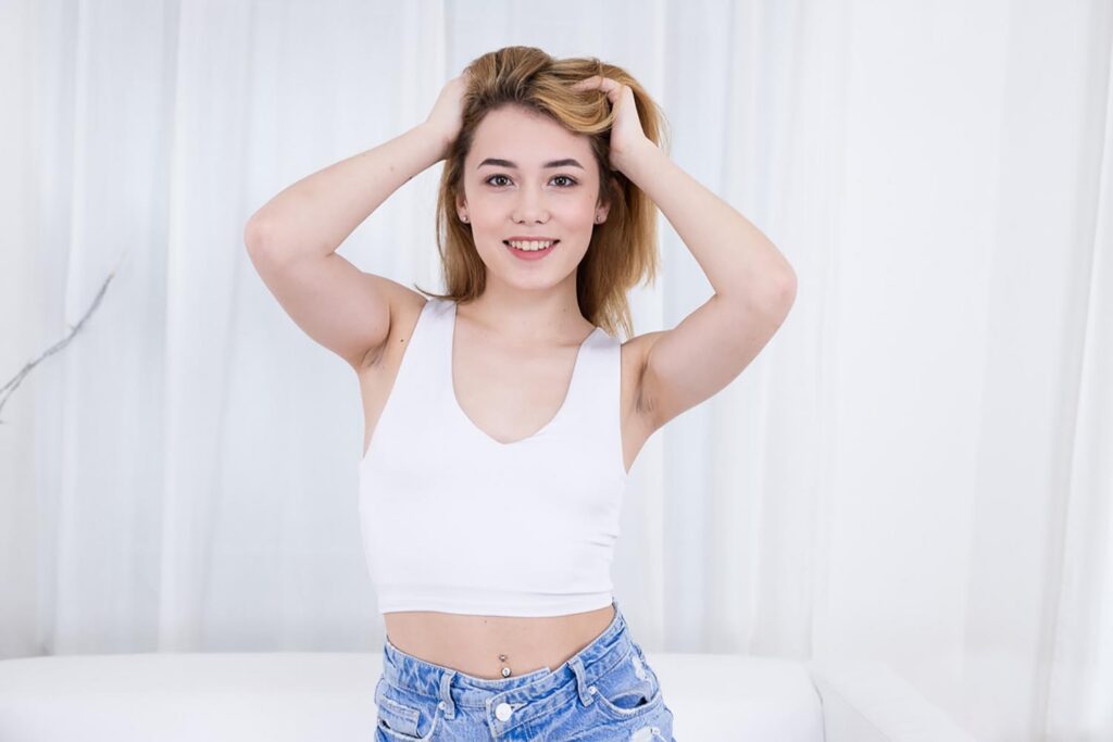 tiny newbie on casting czech vr casting